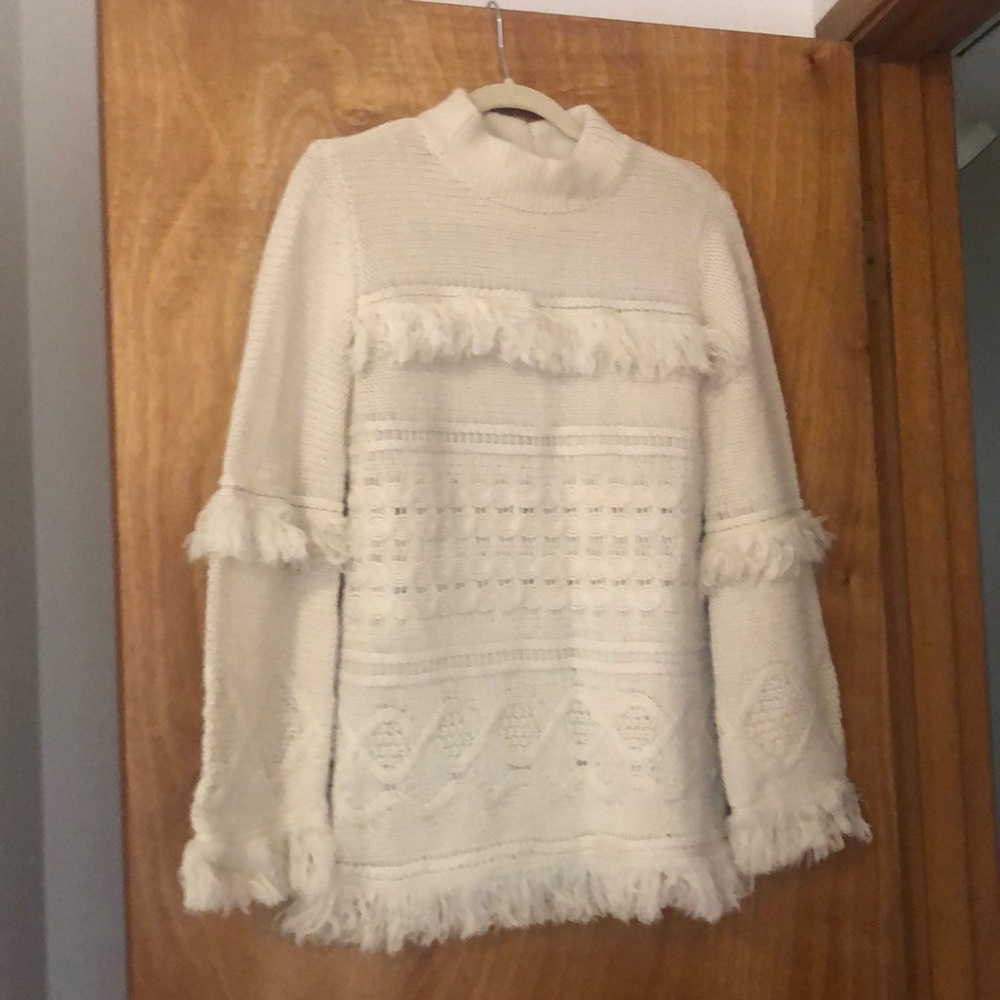 BB Dakota sweater size: M, color: cream